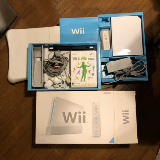 【最終値下げ】Wii本体、wii fit plus ソフトとステッパー、リモコンは1人用