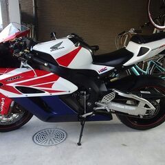 ２００4年式CBR1000RR sc57