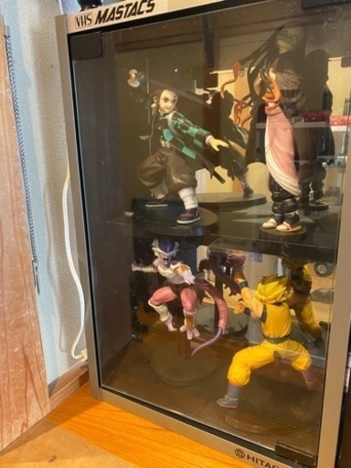ドラゴンボールと鬼滅の刃とコレクションガラスケース✨✨