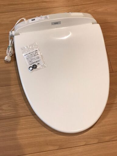 [値下げ] 未使用暖房便座 TOTO TCF116 #SC1 ウォームレットS 暖房便座 ソフト閉止付 レギュラーサイズ（普通）兼用（3200g）