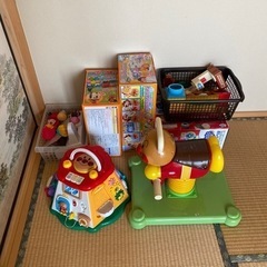 おもちゃ（主にアンパンマン）一式