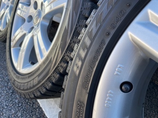 アウディA4他　ブリザックREVO GZ  225/50/R17