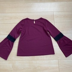 女児トップス　Ｔシャツ　ボルドーの画像