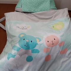 ベビークーファン　ベッドインベッド　オモチャつきの画像