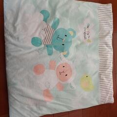 ベビークーファン　ベッドインベッド　オモチャつきの画像