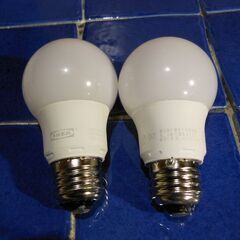 人感センサー明暗ライト　IKEA　LED普通サイズ２個　LED　Mサイズ２個の画像