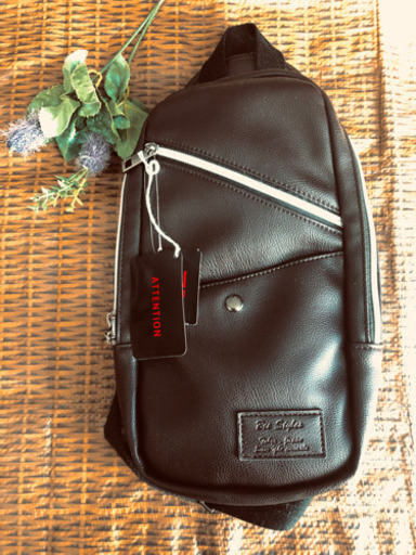 新品　ボディバッグ ショルダーバッグ　メンズ