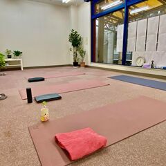 【初心者向けヨガ】大阪市淀川区 | 毎週月曜日 | やさしいヨガ🌷