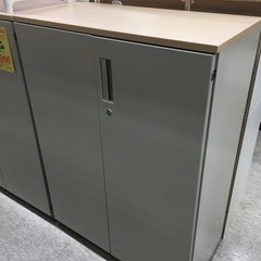 コクヨ　スチール書庫　鍵付き