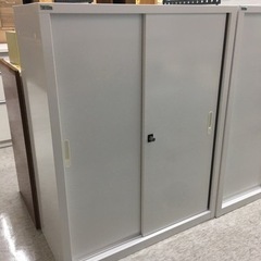 スチール書庫　鍵付き　