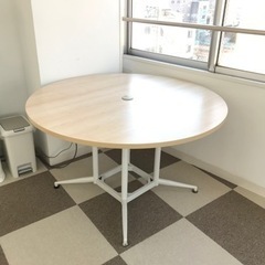 お値下げ　ラウンドテーブル　会議机の画像