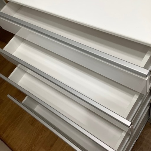 【ニトリ】3枚扉レンジボード売ります