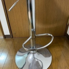 値下げ バーチェア ほぼ新品 白 インテリア オシャレ 椅子 カ...