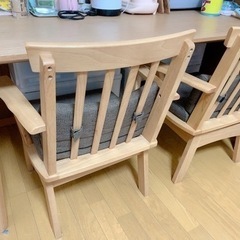 年末引取3000円　セット　ニトリ　数量：1ダイニングテーブル(ニュープリマス150NA) 数量：2回転式ダイニングチェア(サザナミLBR)の画像