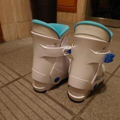 LIVELY BIGHORN 子供用スキーブーツ 22.0cmの画像