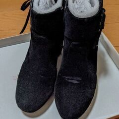 マジェスティックレゴン  ショートブーツの画像