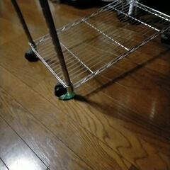5段のスチールラックになります