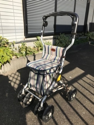 値下げ‼️19〜23日引き渡し限定‼️激安‼️シルバーカー　高齢者に