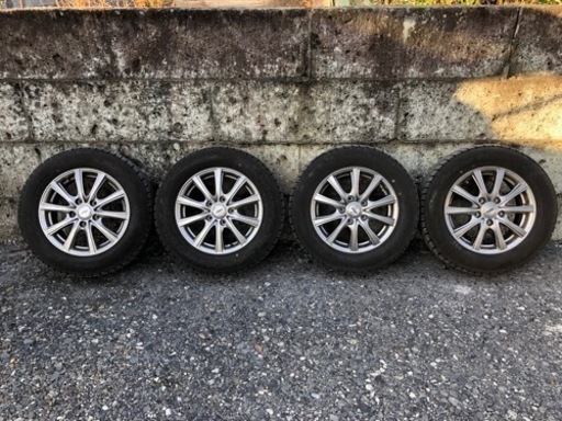 スタッドレスタイヤ＋アルミホイール 15インチ