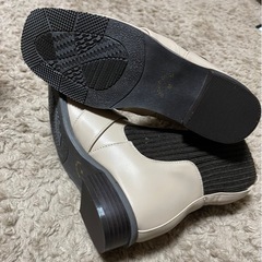 ⭐️【新品未使用】ショートブーツ　Ｍの画像