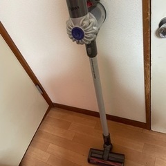 超美品Dyson V6 DC62 コードレスハンディクリーナー