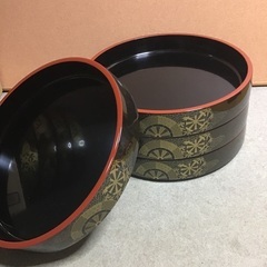 寿司桶　四人用　来客時　お祝いの席　家族でのパーティーにご活用ください^ ^の画像