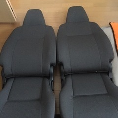ハイエース200系　DX純正シート新車外し‼️