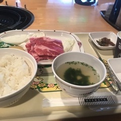僕は留学生です、日本語まだまだです、よろしくお願いします。