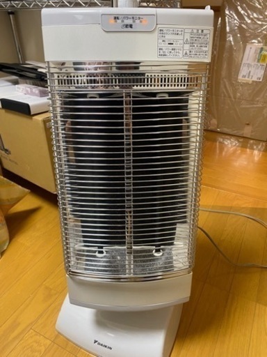 ダイキン製　セラムヒート　ERFT11US-W　遠赤外線暖房機