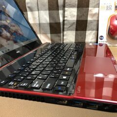 美品美麗品・Ｗｅｂカメラ内蔵💗高速ｉ５第二世代/爆速ＳＳＤ２４０ＧＢ/メモリ８GＢ💗人気のクリスタルレッド/Ｗｉｎ１０/Office2019付/15.6ｲﾝﾁ/無線ＬＡＮ/ＤＶＤ・ＣＤ再生ソフト付　No.2112007の画像