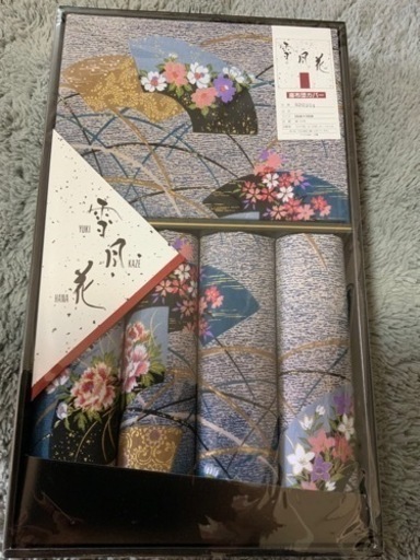 新品未使用　座布団カバー　5枚 箱ではなく、簡易包装で発送させて頂きます。