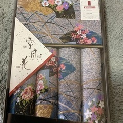 新品未使用　座布団カバー　5枚 箱ではなく、簡易包装で発送させて...
