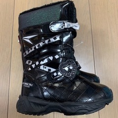 お値下げ！新品瞬足ブーツ　21.0センチの画像