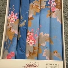 新品未使用　夏用青色座布団カバー　5枚 箱ではなく、簡易包装で発...