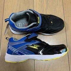 お値下げ！新品22.0センチスニーカーの画像
