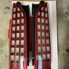 ハイエース２００系４型　ギブソン キューブテールランプ の画像
