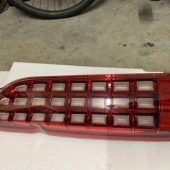 ハイエース２００系４型　ギブソン キューブテールランプ の画像