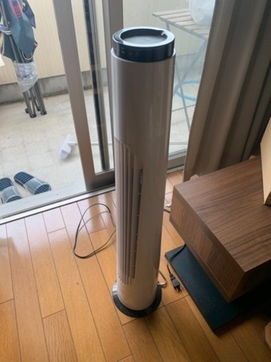 タワー型扇風機