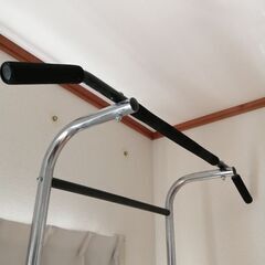 懸垂マシン 懸垂バー アルインコ(ALINCO) 高さ202-222cm FA900A チンニングスタンド 筋トレ ぶら下がり健康器の画像