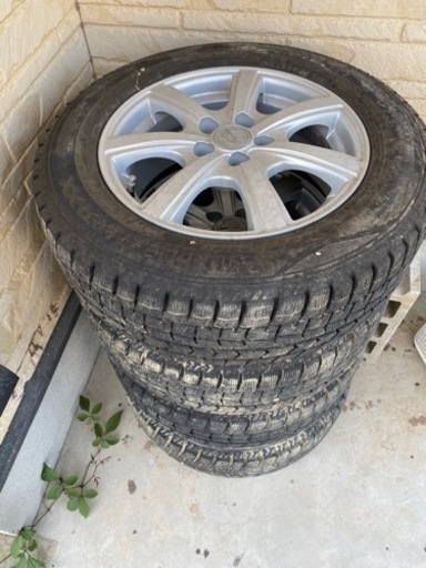 プリウススタッドレスタイヤ 195/65 15インチ　アルミホイール付