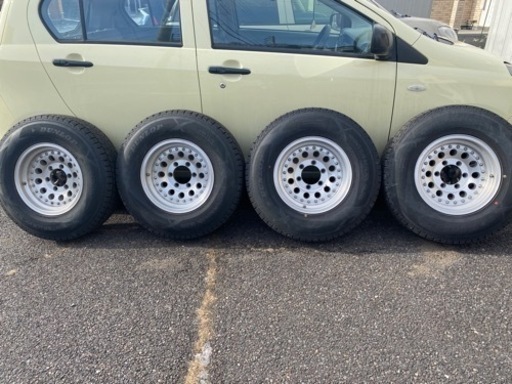 冬タイヤ　225/80R15 6穴