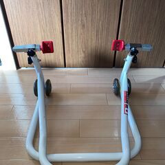 引き取り可能な方へ　バイクのメンテナンススタンド　ジェイトリップ...