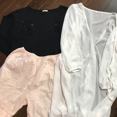 Mサイズくらい　婦人服の画像