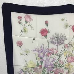 ⭕⭕⭕KI5/15　Dior ディオール 大判スカーフ 約85×90cm 花柄 ネイビー フラワー マルチ 薔薇 ハンカチ Christian Dior クリスチャンディオール⭕⭕⭕の画像
