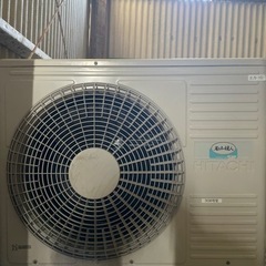 H ITACHI 5.6kw 業務用エアコン　動力200ボルト2017年　（標準設置費込み）の画像
