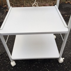 ★状態良好★カインズ コンセント付レンジラック レンジ棚の画像