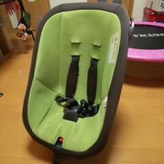 タカタ　チャイルドシート　１～３才くらい