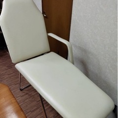 ☆値下げ！エステベッド、マッサージベッド、整体