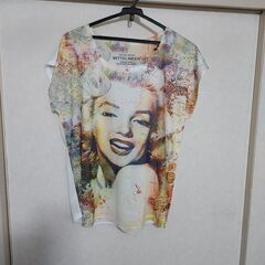 マリリンモンロープリンとTシャツ