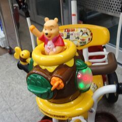 【売切り】 美品 idea Disny ディズニー くまのプーさん 幼児用 三輪車 ポップアップカーゴ アシストグリップ 日よけ付の画像